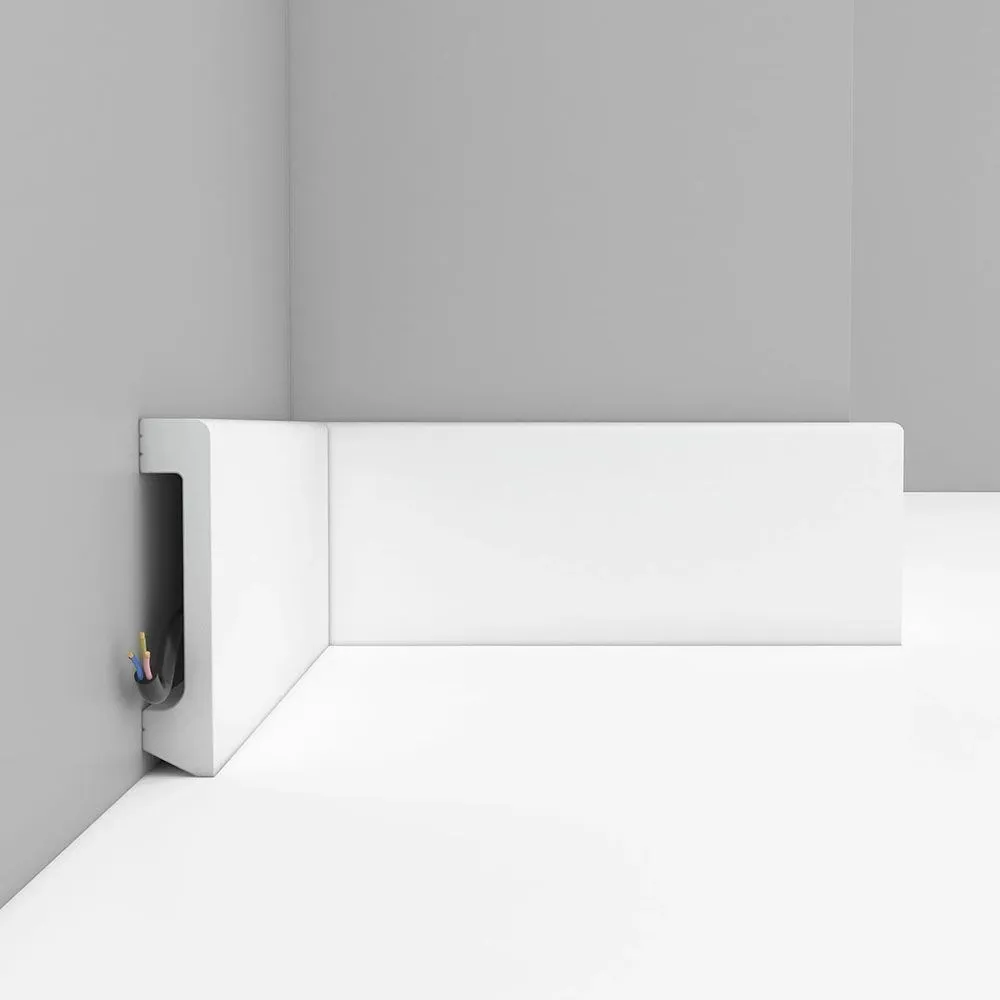 Плинтус напольный DECOMASTER D235 ДМ (80*17*2000мм)