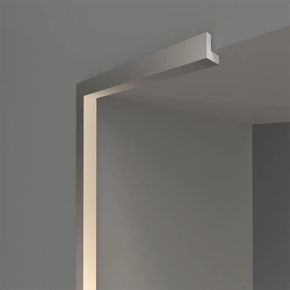 Молдинг DECOMASTER D197-1153 (8*8*2400мм)